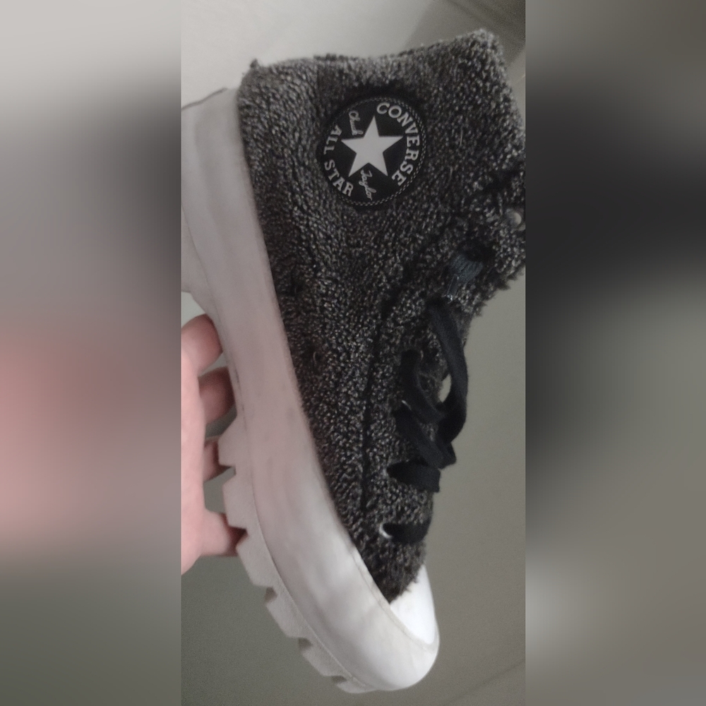 Sz 71/2 Chuck Taylors dark gray fuzzy tie up white bottom slightly used.